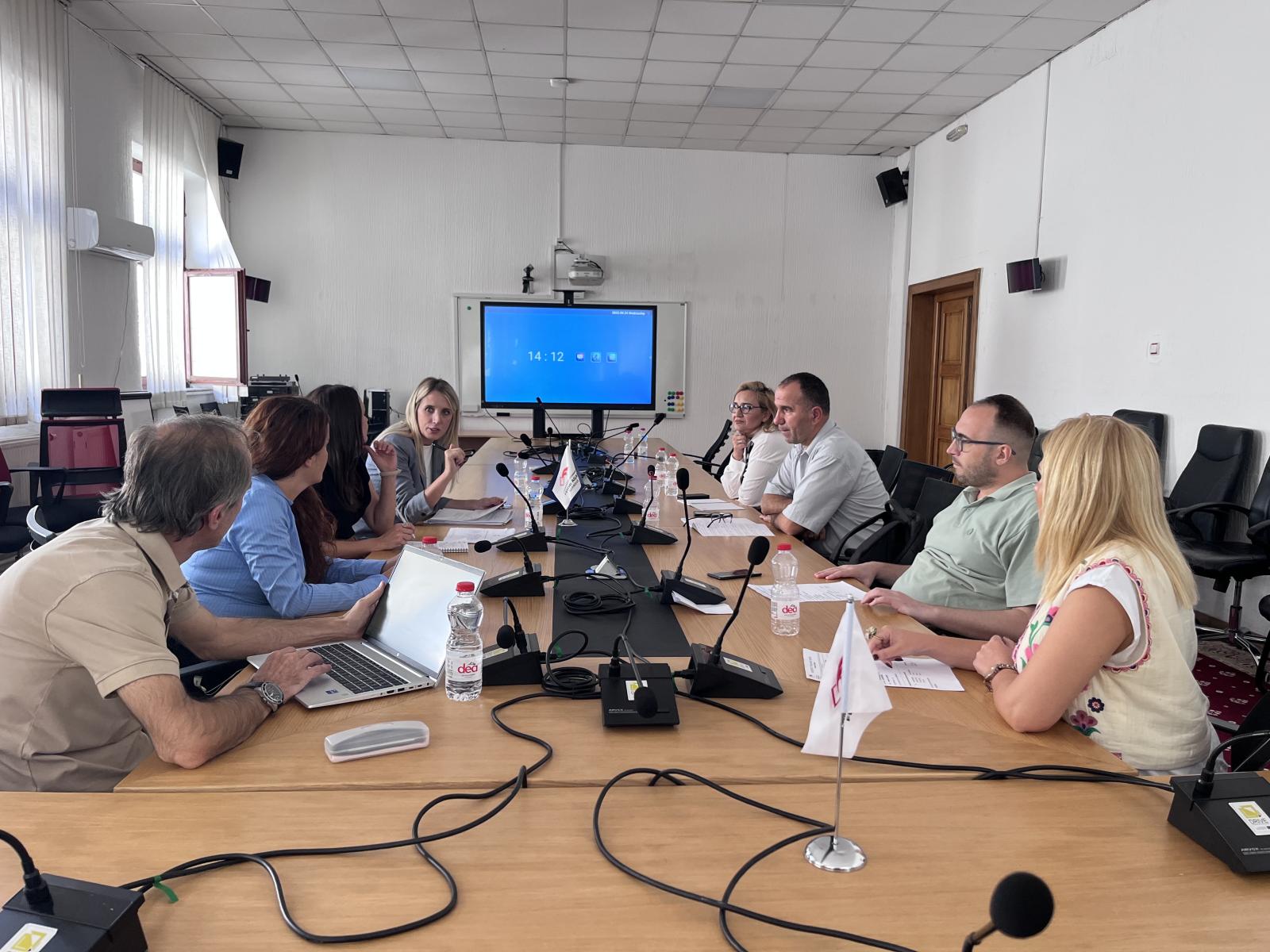 Takim i përfaqësuesve të Zyrës për Sigurim të Cilësisë, Menaxhmentit të Fakultetit të Edukimit dhe Komisionit për Sigurimin të Cilësisë në nivel të Fakultetit