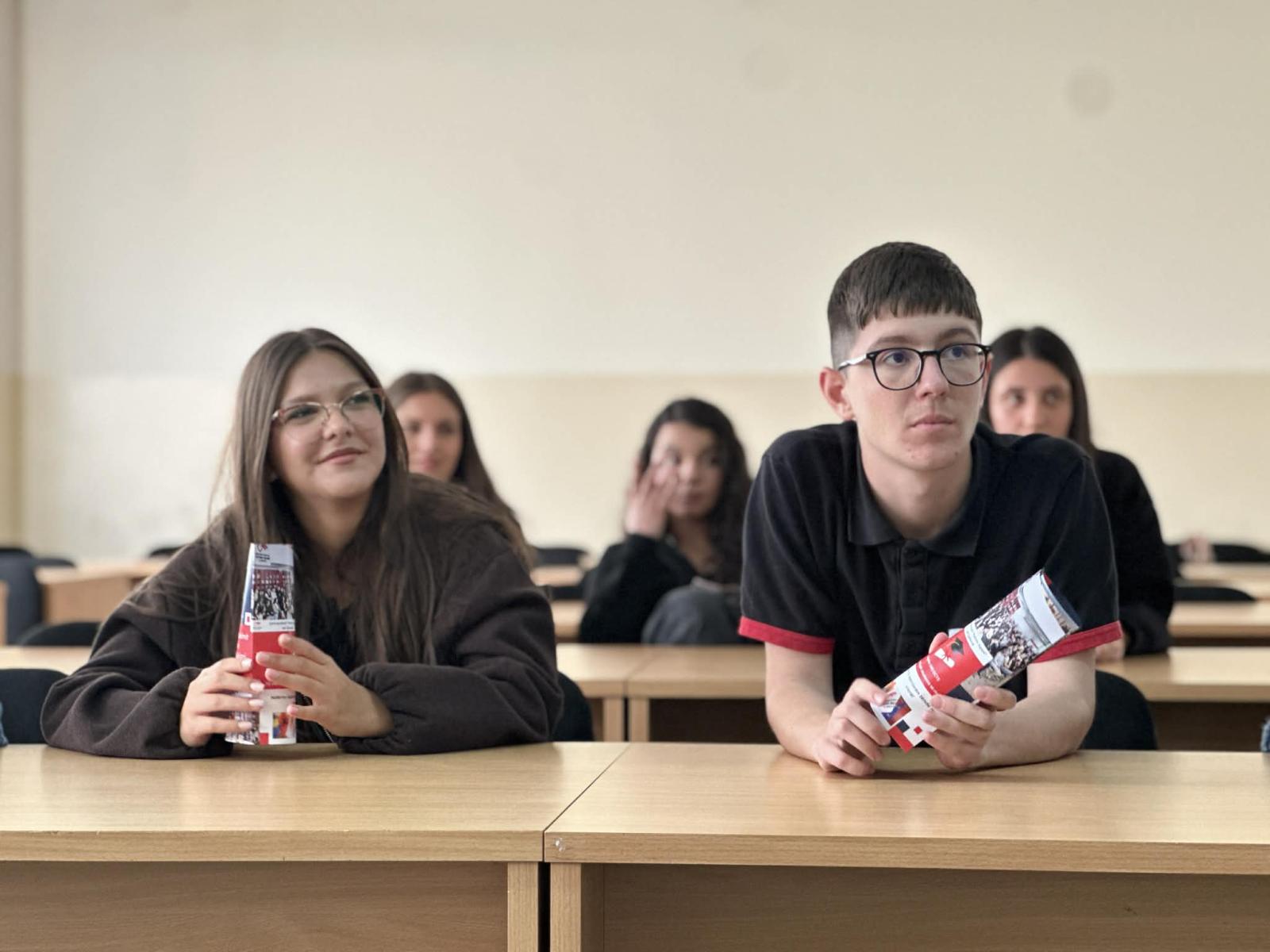 Vizitë promovuese në Gjimnazin “Hajdar Dushi” në Gjakovë