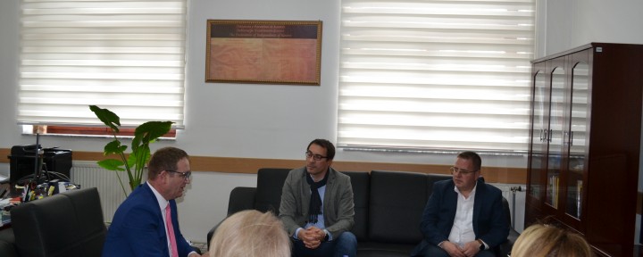 Rector Nimani hosts in a meeting ResearchCult Project Coordinator, Bujar Gallopeni