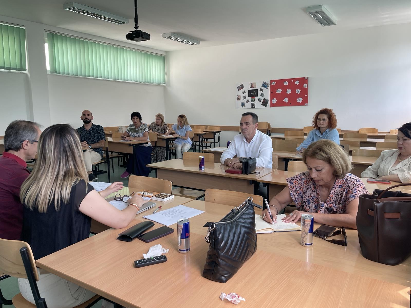 Takim konsultativ për vlerësimin e nevojave të programit Master “Komunikimi në Edukimin Bashkëkohor”