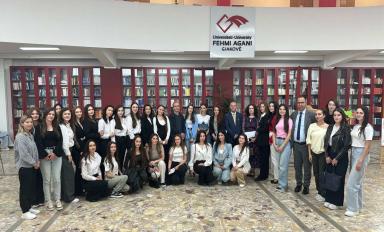 Prezantimi i projekteve në kuadër të lëndës “Bazat e Hulumtimit në Edukim” dhe ceremonia përkujtimore për profesoreshën Zamira Gashi Shatri